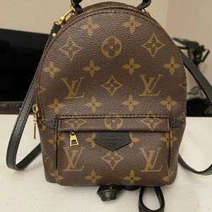 -Palm spring mini monogram.